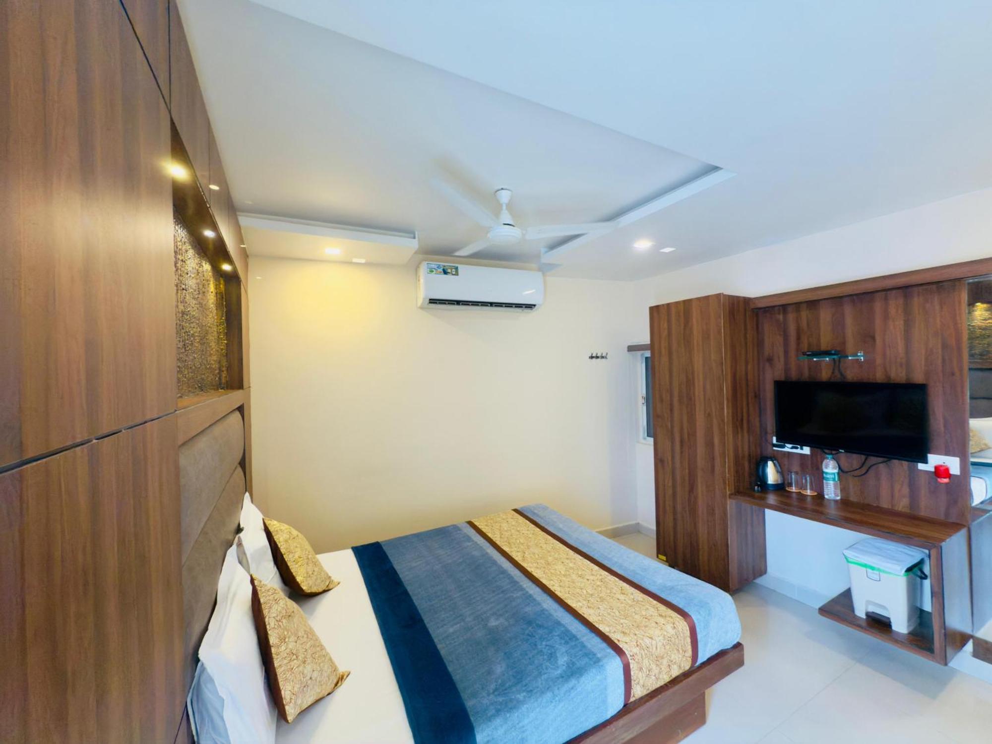 The Hydel Park - Business Class Hotel - Near Central Railway Station Ченай Екстериор снимка