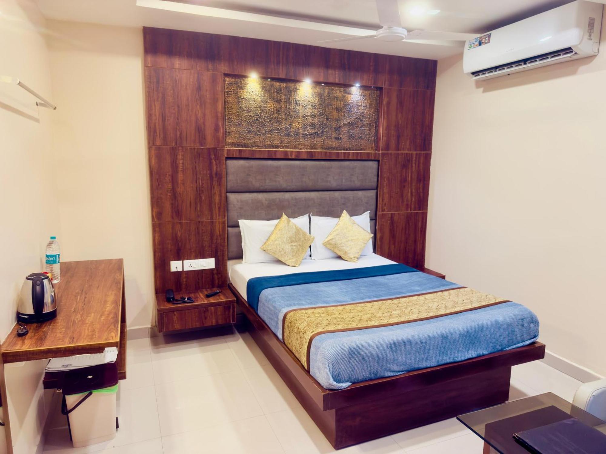 The Hydel Park - Business Class Hotel - Near Central Railway Station Ченай Екстериор снимка
