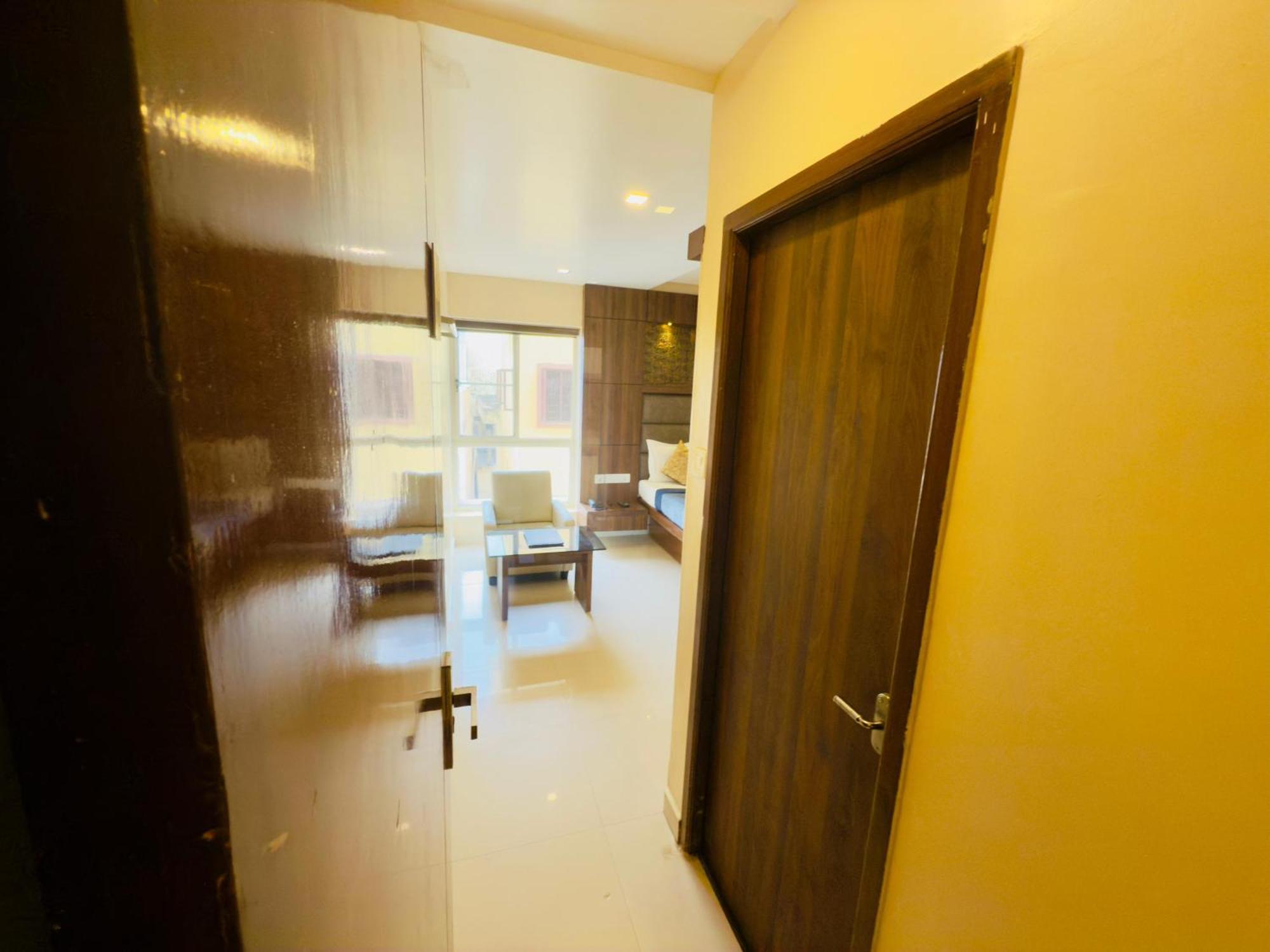 The Hydel Park - Business Class Hotel - Near Central Railway Station Ченай Екстериор снимка